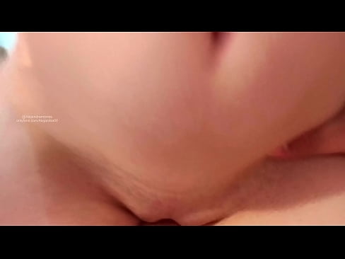 ❤️ Spím v pokoji své sestry a tak jsem se probudila ️❌ Šukání video u nás ❌️❤