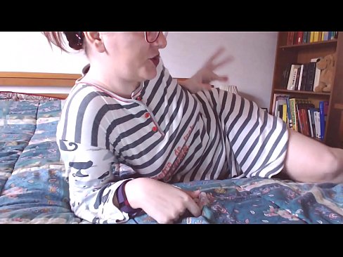 ❤️ Vezmi si to velké černé péro do pusy, malá otrokyně ️❌ Šukání video u nás ❌️❤